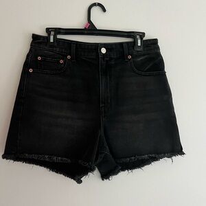 Hightest rise 90s boyfriend short